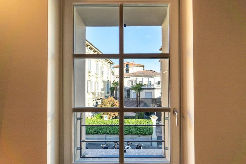 Moderno Appartamento A 200 Metri Dal Duomo Комо Екстер'єр фото